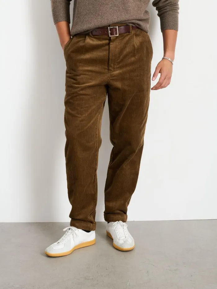 Alex Mill Standard Pleated Pant In Corduroy Long Inseam Saddle Men Suiting Blazers