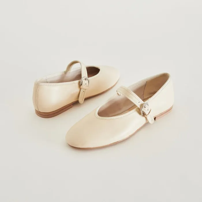 Flats and Loafers Women Dolce Vita Roslyn Ballet Flats Creme Leather