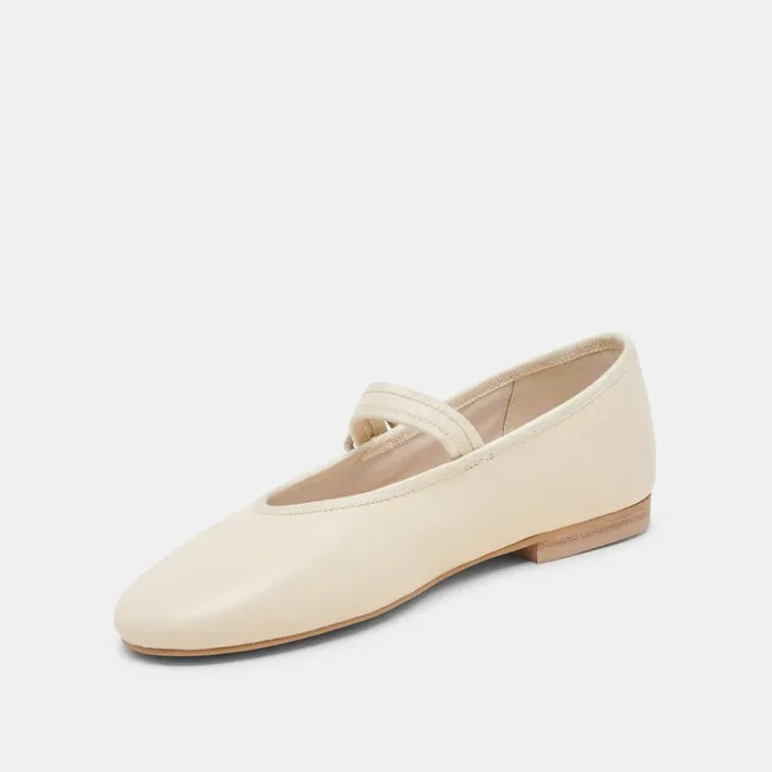 Flats and Loafers Women Dolce Vita Roslyn Ballet Flats Creme Leather