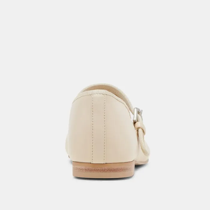 Flats and Loafers Women Dolce Vita Roslyn Ballet Flats Creme Leather