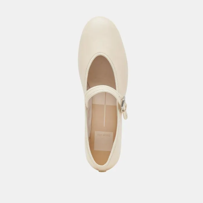 Flats and Loafers Women Dolce Vita Roslyn Ballet Flats Creme Leather