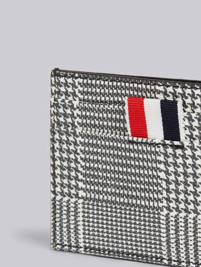 Pebbled Calfskin Prince Of Wales Print Single 4bar Card Holder Black And White Men Thom Browne Wallets and Cardholders Pebbled Calfskin Prince Of Wales Print Single 4bar Card Holder Black And White Men Thom Browne Wallets and Cardholders