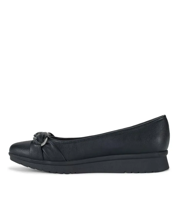 Women Baretraps Flats and Loafers Aurora Flat Black Women Baretraps Flats and Loafers Aurora Flat Black